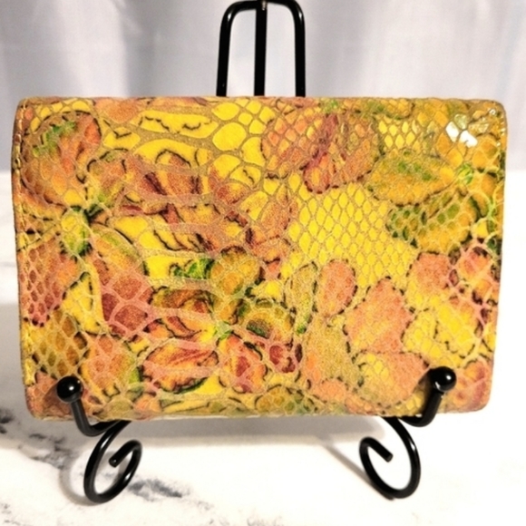 Vintage HOBO Int'l 'Robin' Embossed Autumn Pattern Leather Wallet w/Kisslock - Picture 9 of 11